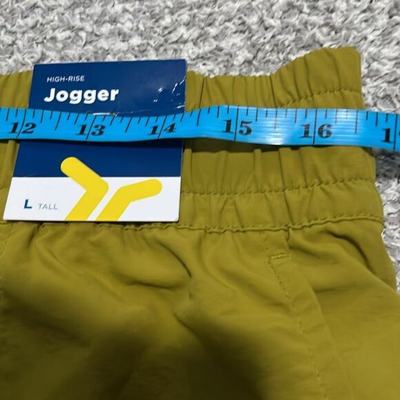 NWT- Old Navy  L tall. High Waist Ankle Zip Cargo Jogger - Picture 10 of 11